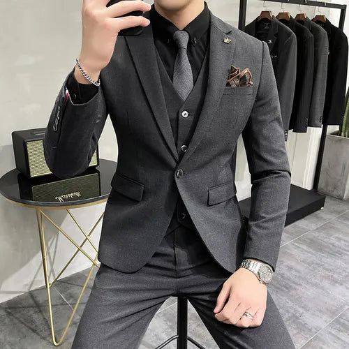 Elegance Redefined: Men's Modern Suit