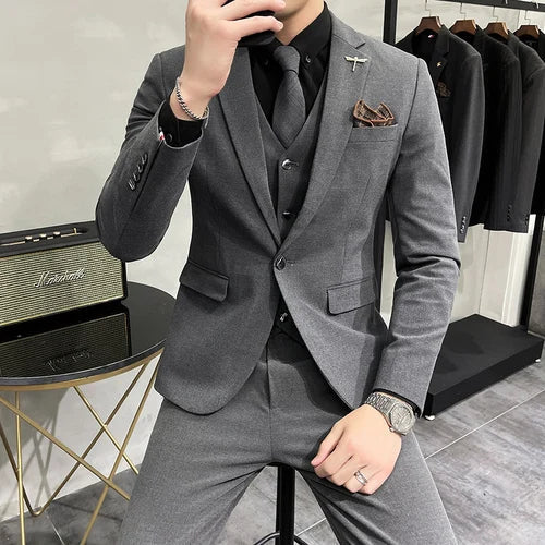 Elegance Redefined: Men's Modern Suit