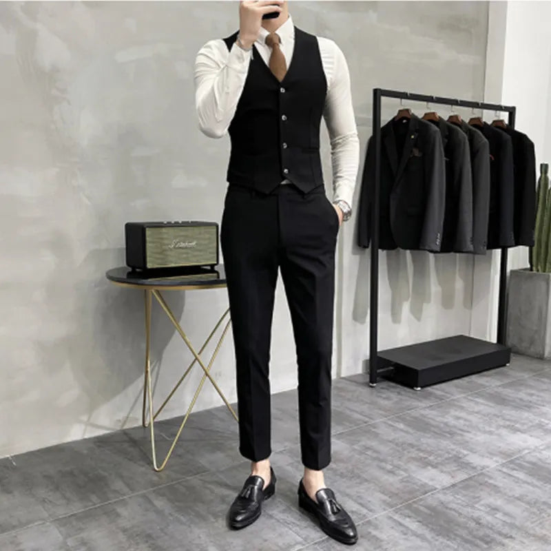 Elegance Redefined: Men's Modern Suit
